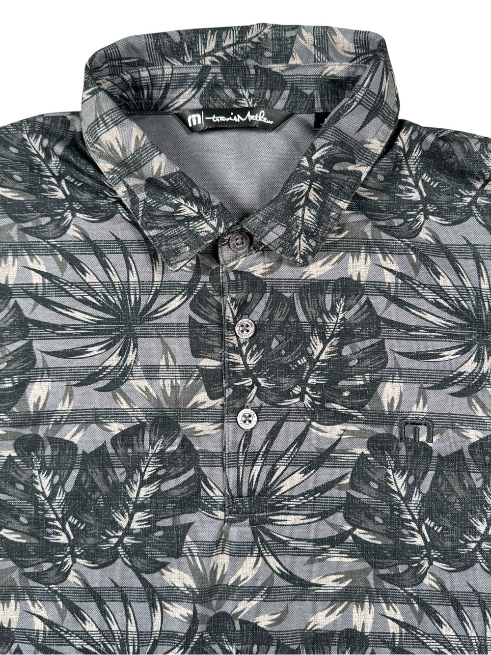TravisMathew Men’s Medium Gray Tropical Leaf Golf Polo Shirt Short Sleeve EUC - Picture 3 of 5